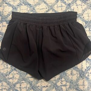 Black Lulu hotty hot shorts